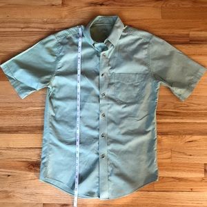 LL Bean mens short sleeve 100% cotton button down shirt